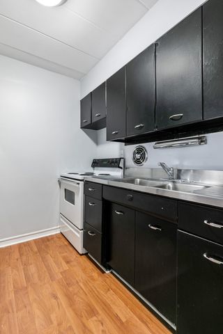 6012 N Kenmore Avenue 3F, Chicago, IL 60660