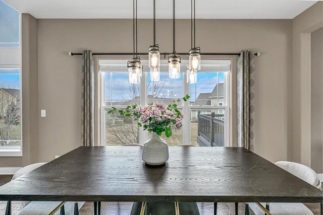 N56W19780 Powell DRIVE, Menomonee Falls, WI 53051