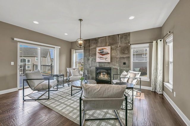 N56W19780 Powell DRIVE, Menomonee Falls, WI 53051