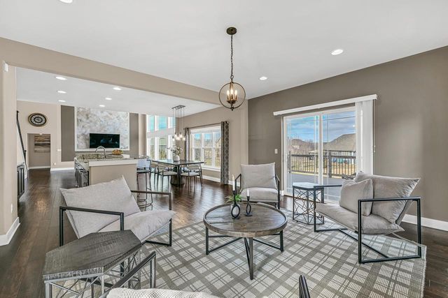 N56W19780 Powell DRIVE, Menomonee Falls, WI 53051