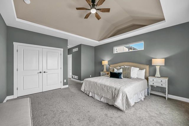 N56W19780 Powell DRIVE, Menomonee Falls, WI 53051