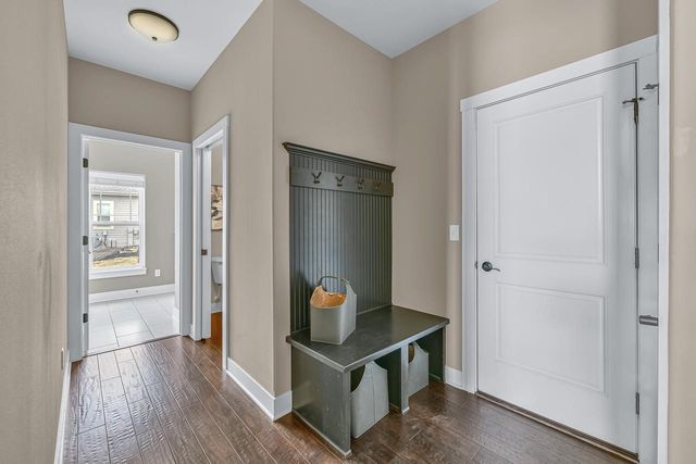 N56W19780 Powell DRIVE, Menomonee Falls, WI 53051