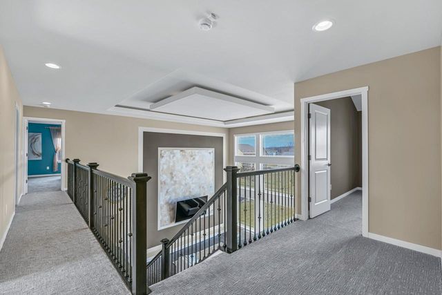 N56W19780 Powell DRIVE, Menomonee Falls, WI 53051