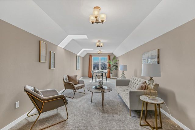 N56W19780 Powell DRIVE, Menomonee Falls, WI 53051