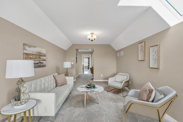 N56W19780 Powell DRIVE, Menomonee Falls, WI 53051