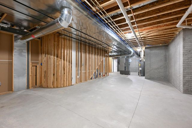 N56W19780 Powell DRIVE, Menomonee Falls, WI 53051