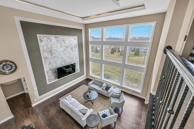 N56W19780 Powell DRIVE, Menomonee Falls, WI 53051