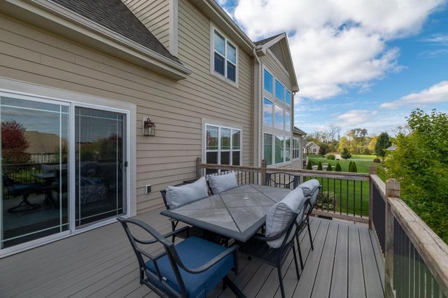 N56W19780 Powell DRIVE, Menomonee Falls, WI 53051