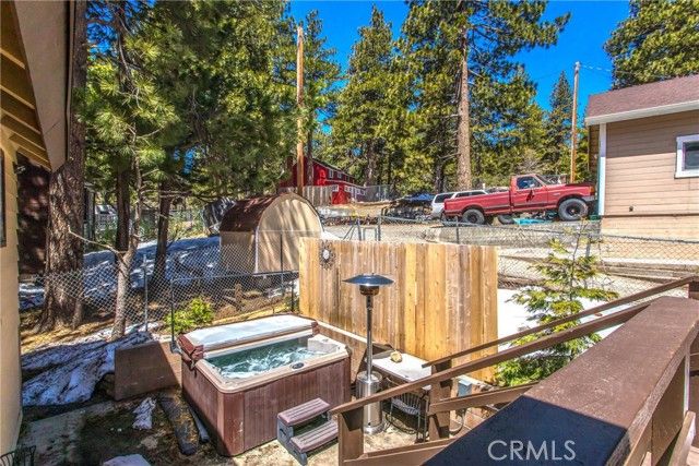 31822 Panorama Drive, Running Springs, CA 92382