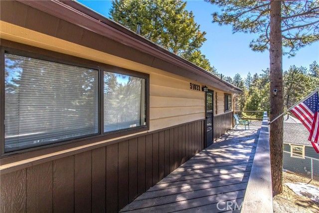 31822 Panorama Drive, Running Springs, CA 92382