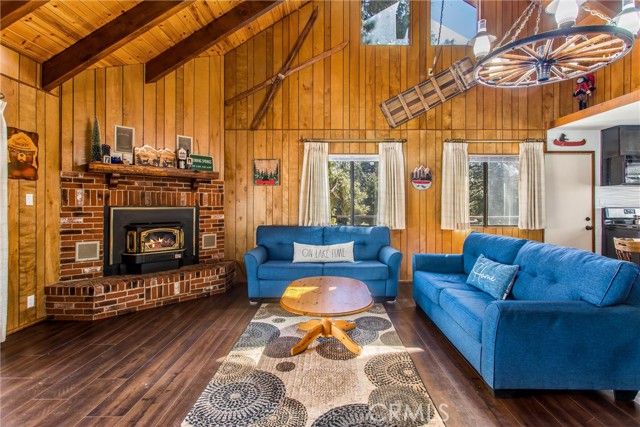 31822 Panorama Drive, Running Springs, CA 92382