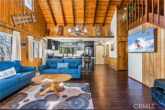 31822 Panorama Drive, Running Springs, CA 92382