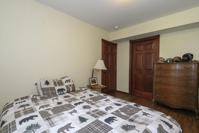 705 Fox Knoll DRIVE, Waterford, WI 53185