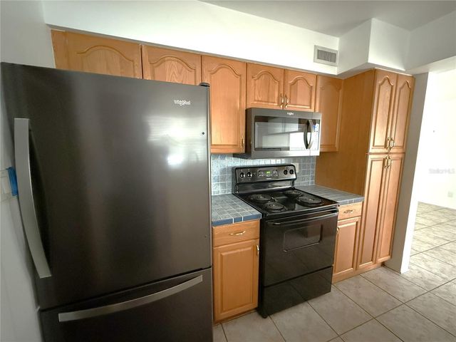 2420 68TH AVENUE S, St Petersburg, FL 33712