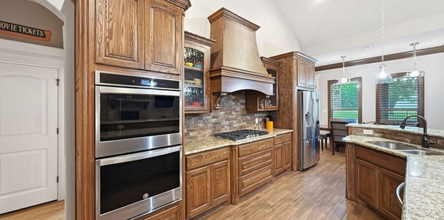 6404 Citation Court, Granbury, TX 76049