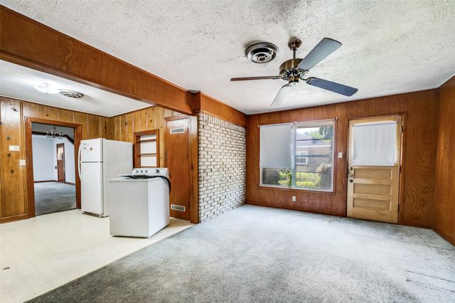 1125 N Riverside Drive, Fort Worth, TX 76111