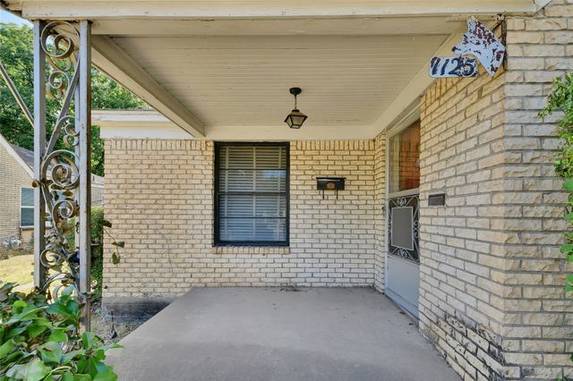1125 N Riverside Drive, Fort Worth, TX 76111