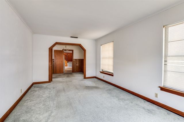 1125 N Riverside Drive, Fort Worth, TX 76111