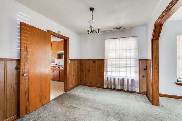 1125 N Riverside Drive, Fort Worth, TX 76111