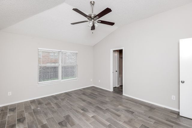 7417 Snow Ridge Drive, Fort Worth, TX 76133