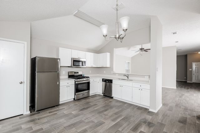 7417 Snow Ridge Drive, Fort Worth, TX 76133