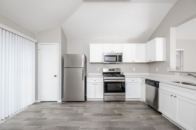 7417 Snow Ridge Drive, Fort Worth, TX 76133