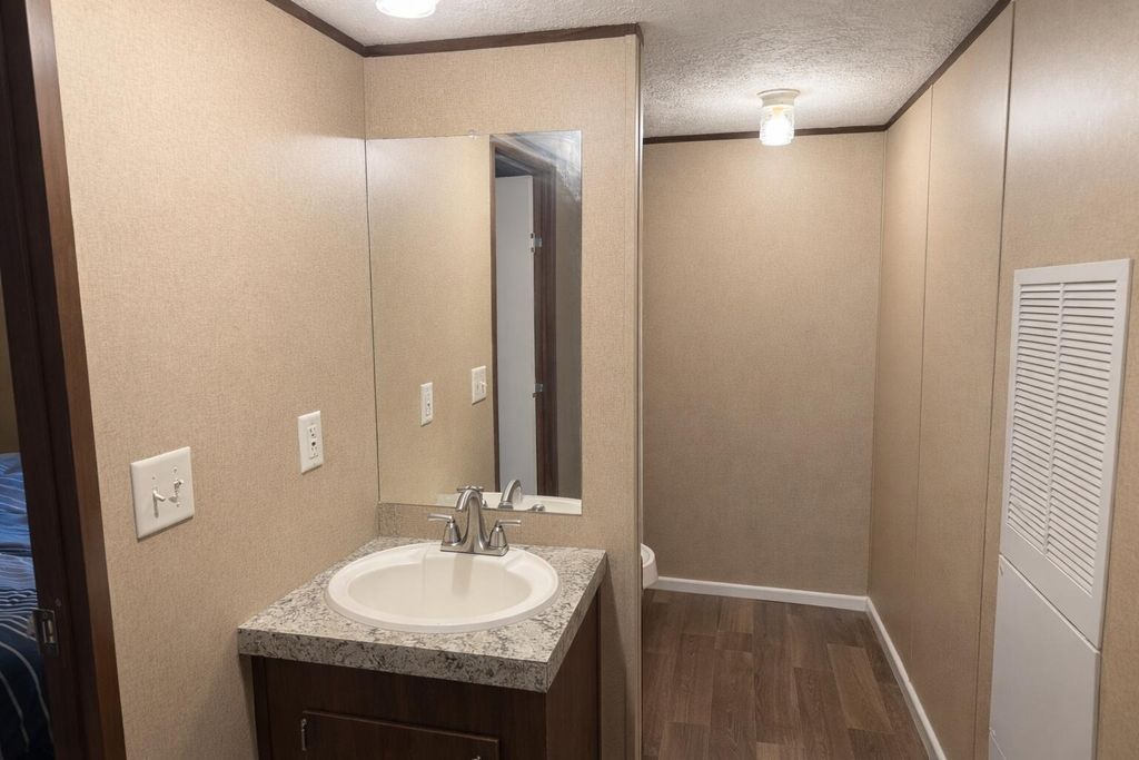 Image 11 of property listing at 746 Madison Street, Ehrhardt, SC 29081