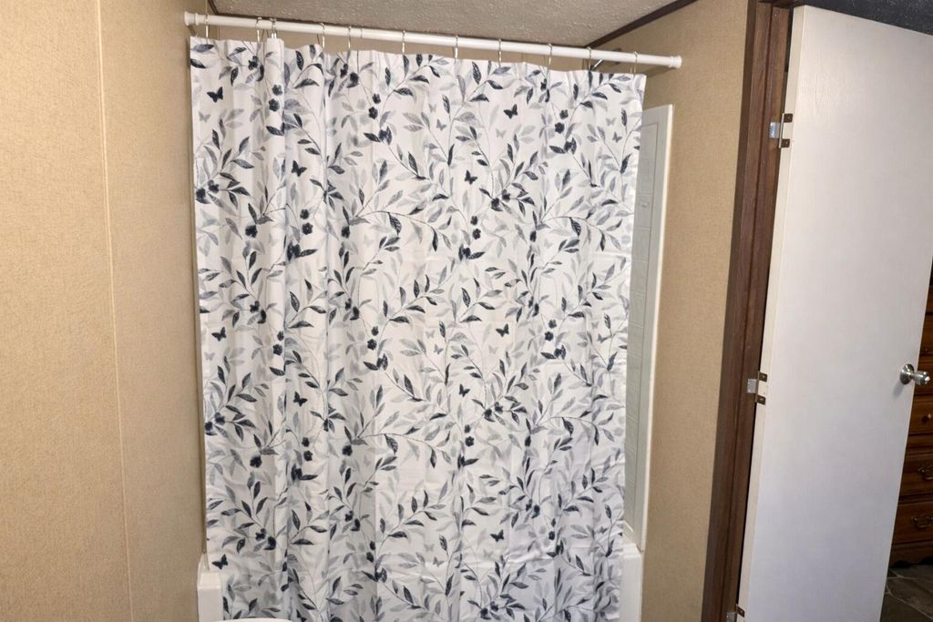 Image 12 of property listing at 746 Madison Street, Ehrhardt, SC 29081