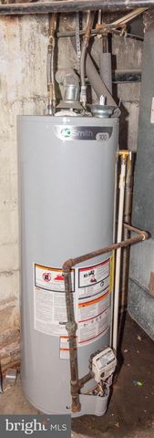 1115 BONAPARTE AVE, Baltimore, MD 21218