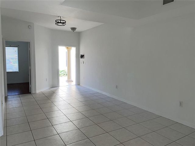 8830 W Flagler Street 8, Miami, FL 33174