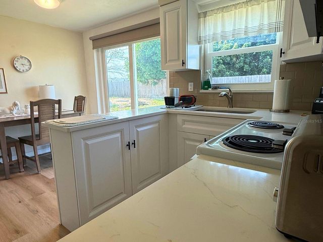 4901 PICTURE AVENUE, Holiday, FL 34690