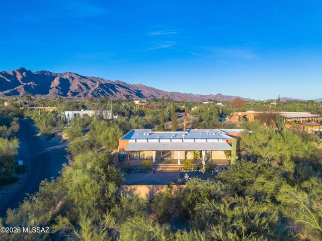 1600 E Entrada Quinta, Tucson, AZ 85718