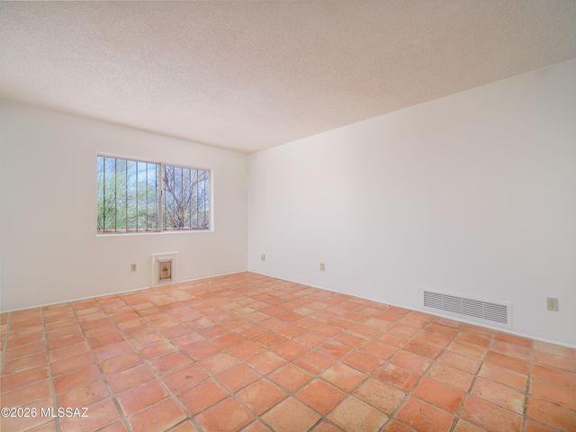 1600 E Entrada Quinta, Tucson, AZ 85718