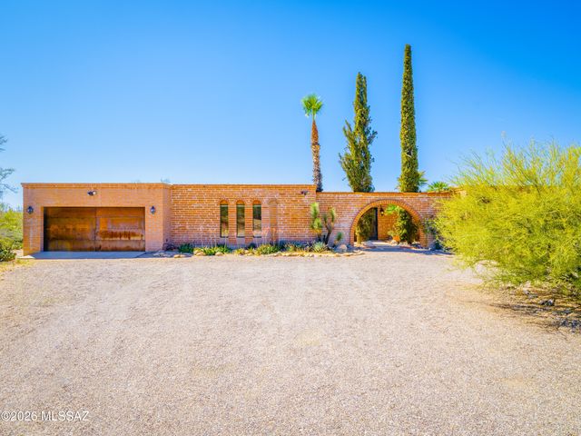1600 E Entrada Quinta, Tucson, AZ 85718