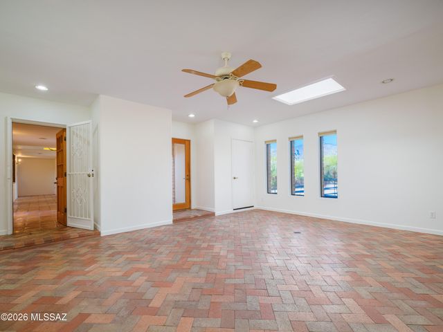 1600 E Entrada Quinta, Tucson, AZ 85718