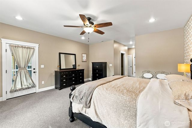 15425 Smith Prairie Road SE, Yelm, WA 98597