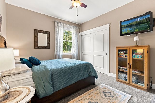 15425 Smith Prairie Road SE, Yelm, WA 98597