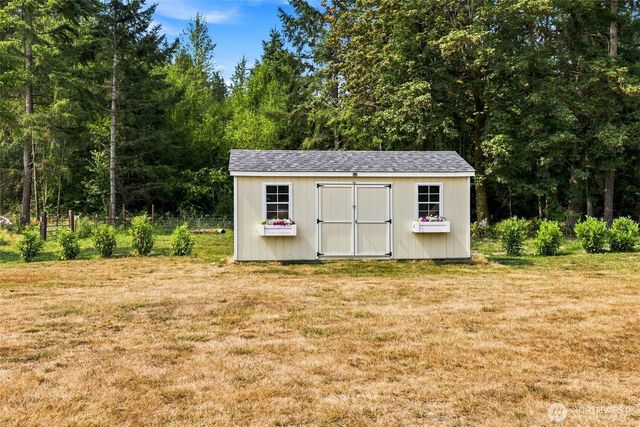 15425 Smith Prairie Road SE, Yelm, WA 98597