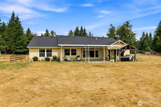 15425 Smith Prairie Road SE, Yelm, WA 98597