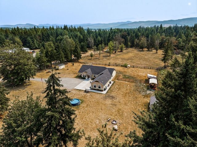 15425 Smith Prairie Road SE, Yelm, WA 98597