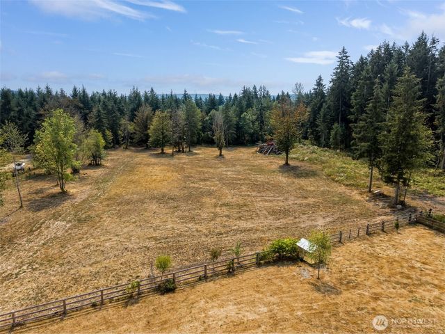 15425 Smith Prairie Road SE, Yelm, WA 98597