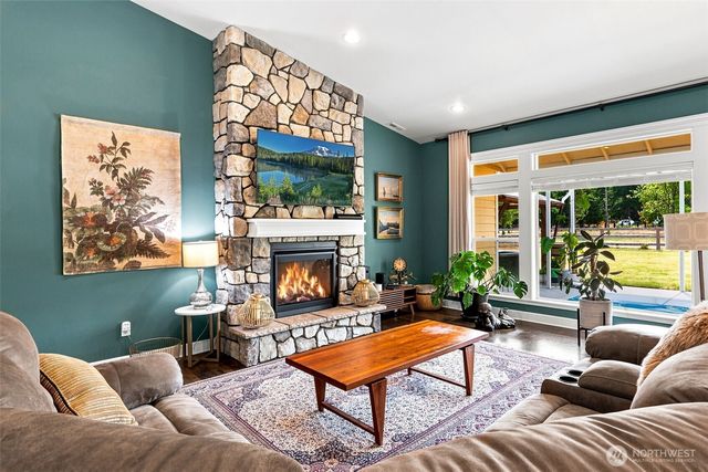 15425 Smith Prairie Road SE, Yelm, WA 98597