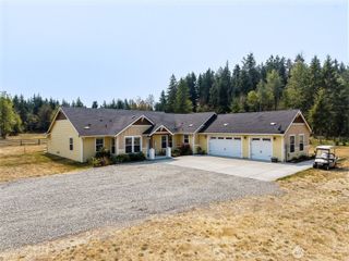 15425 Smith Prairie Road SE, Yelm, WA 98597