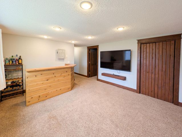 1918 5 Avenue E, West Fargo, ND 58078