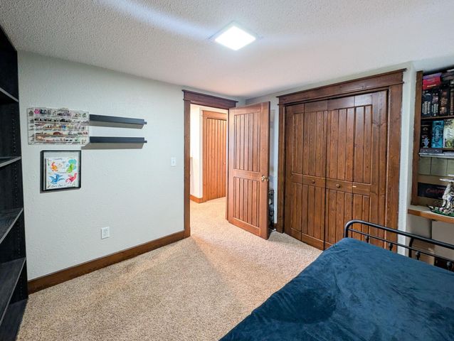 1918 5 Avenue E, West Fargo, ND 58078