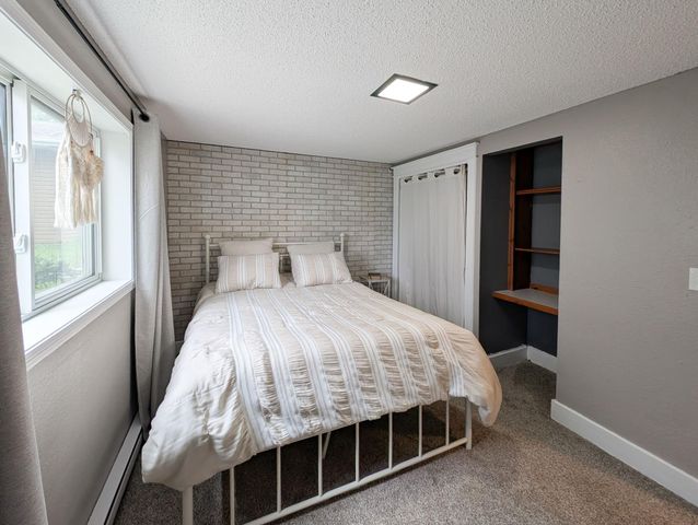 1918 5 Avenue E, West Fargo, ND 58078