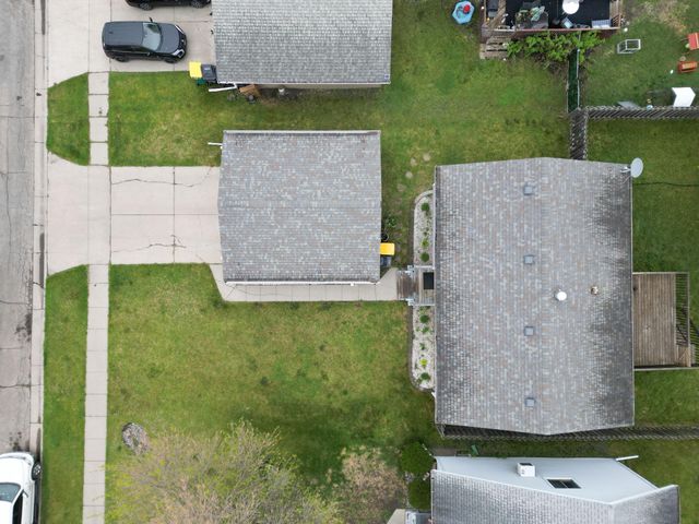 1918 5 Avenue E, West Fargo, ND 58078