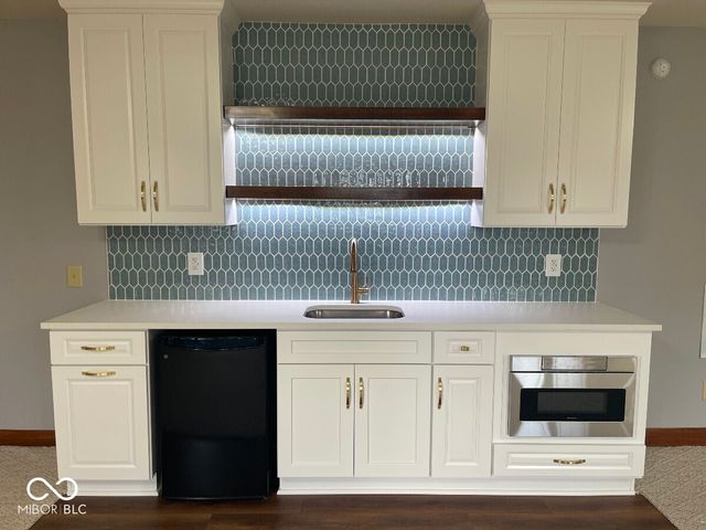 5213 Rocklane Road, Greenwood, IN 46143