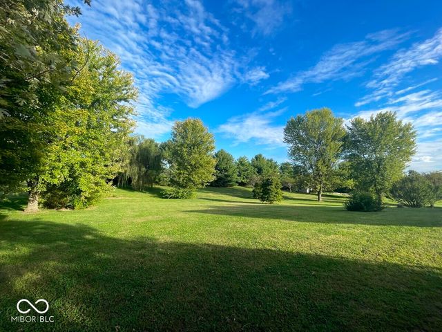 5213 Rocklane Road, Greenwood, IN 46143