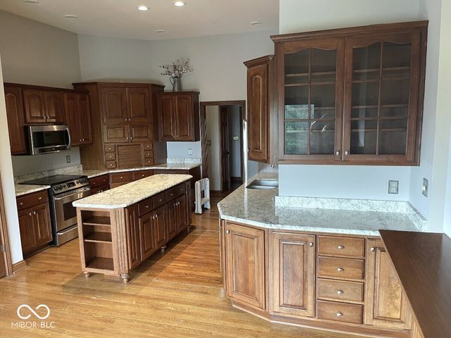 5213 Rocklane Road, Greenwood, IN 46143